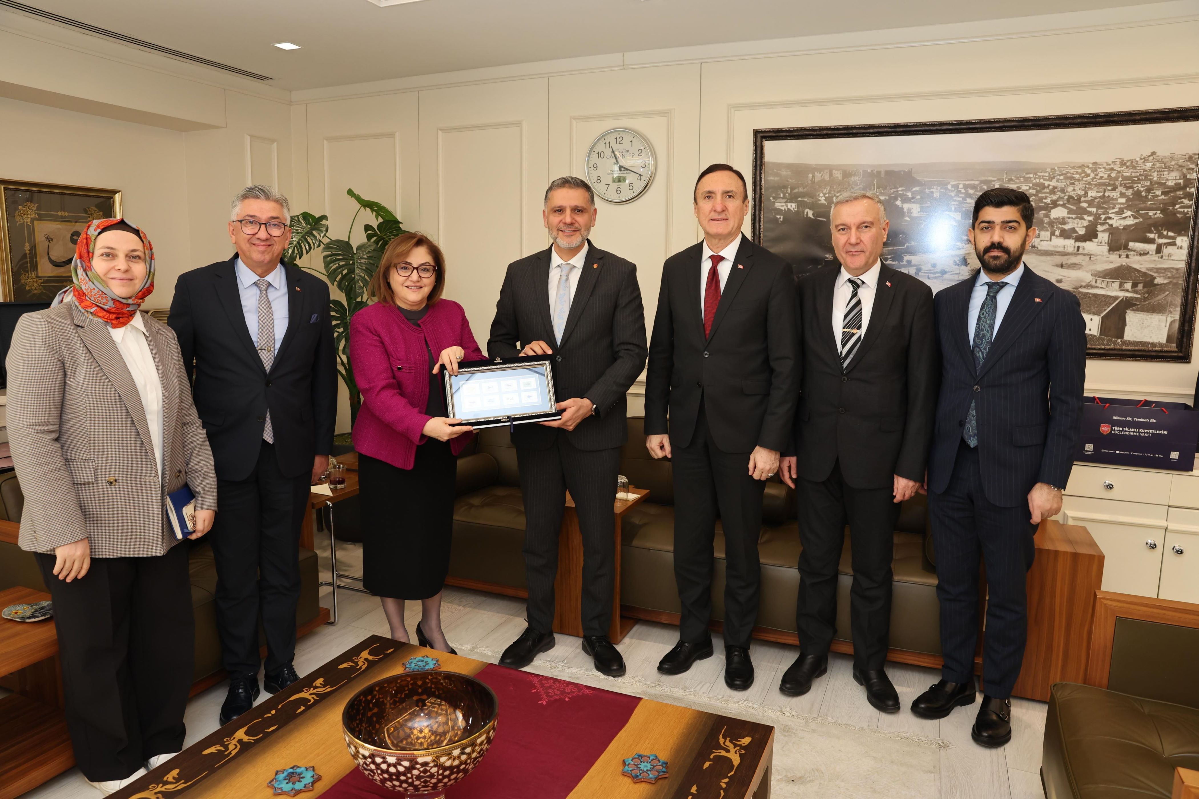 11. TANITIM-Gaziantep Büyükşehir Belediye Başkanı Fatma Şahin Ziyareti (2).jpg