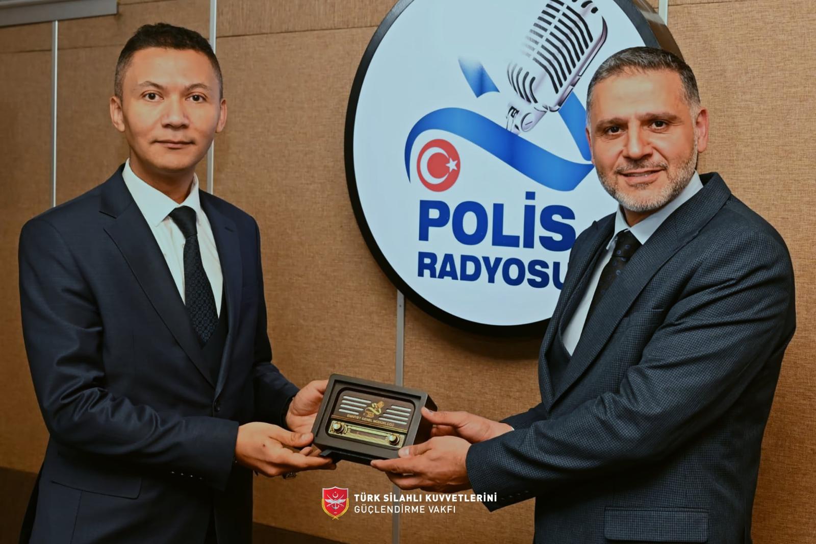 POLİS RADYOSU.jpeg