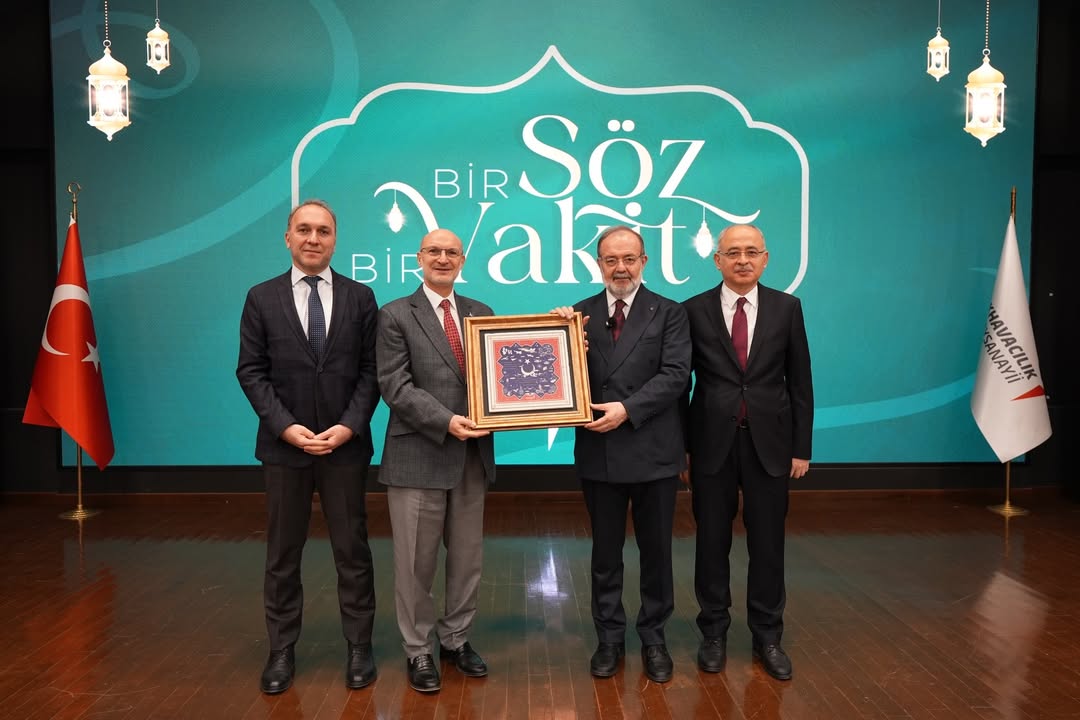 Ramazan ayının manevi atmosferinde düşünmeye, dinlemeye ve birlikte tefekkür etmeye davet eden “ (1).jpg
