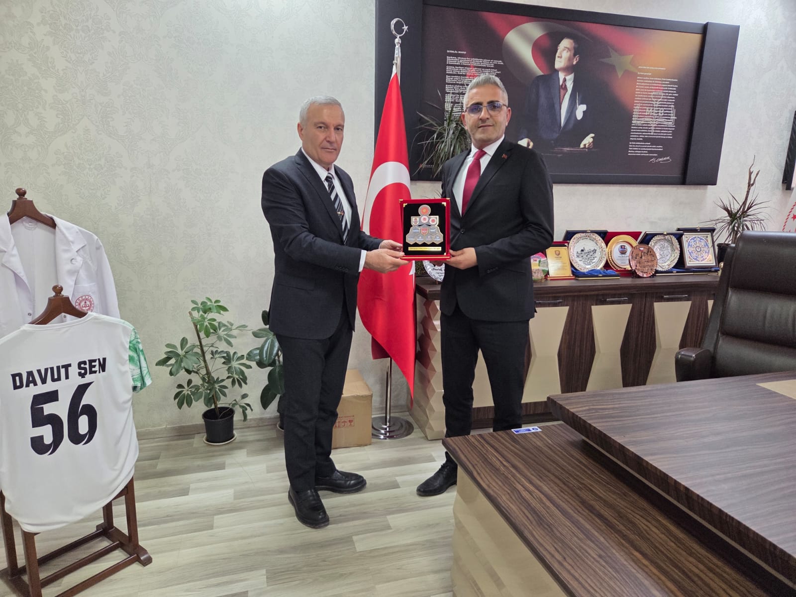 DAVUT ŞEN.jpg