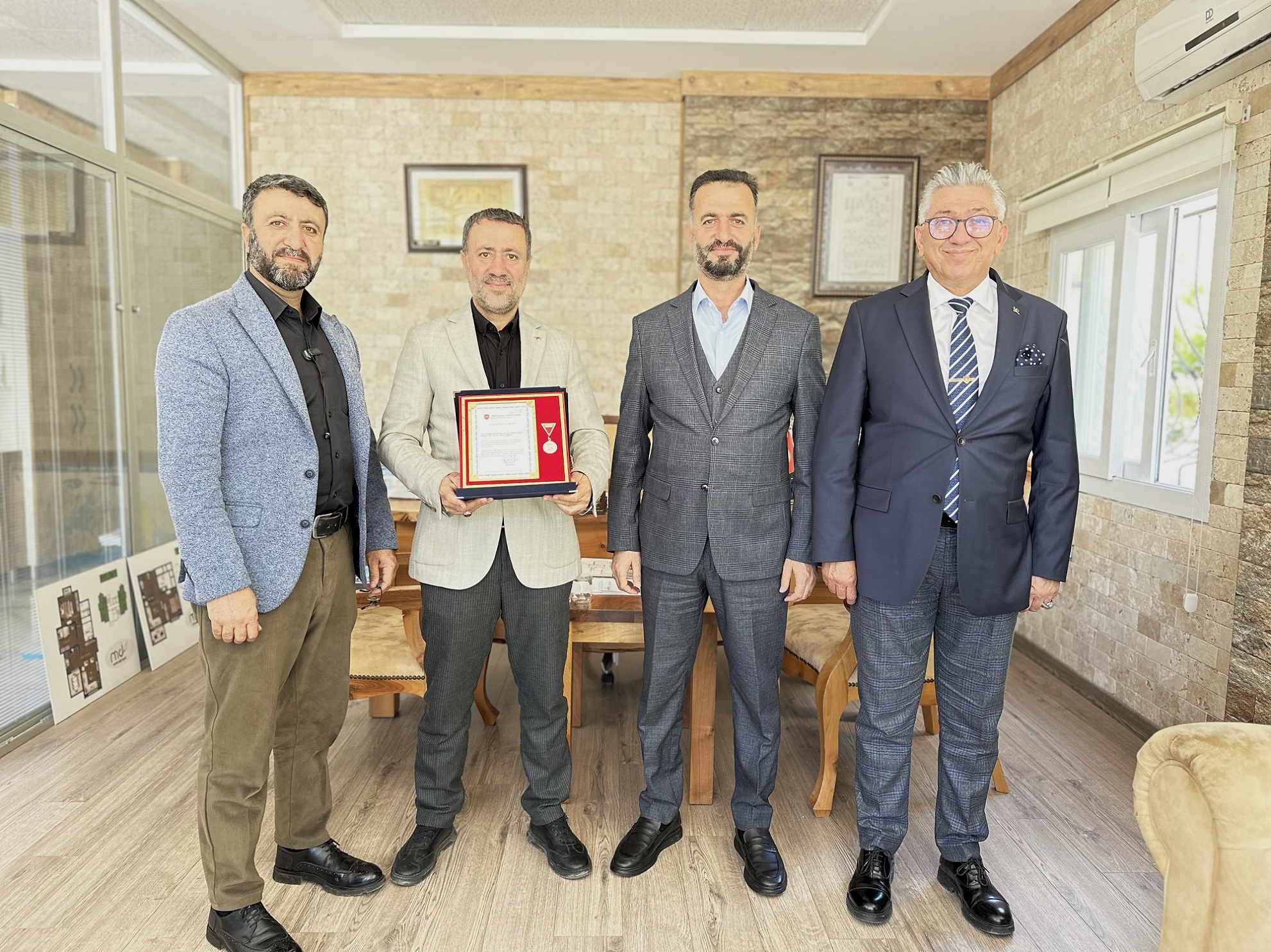 E-9MAY-Nakit Bağışçı Doğa İnşaat Adına Şakir Bey (7).JPG