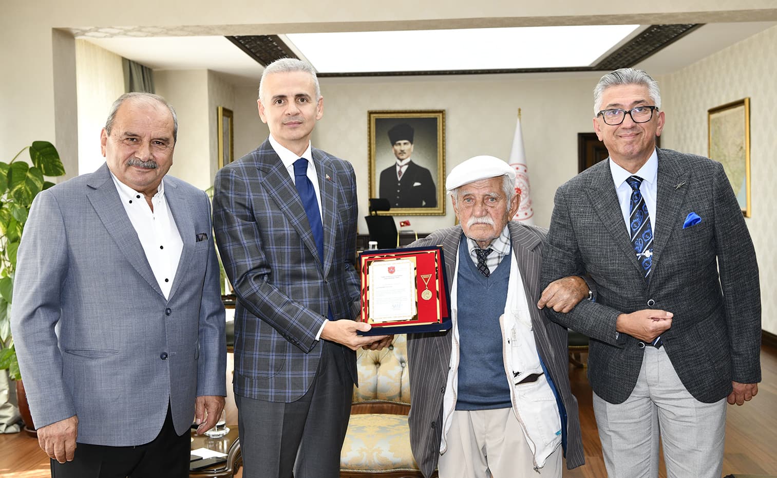15. Nakit Bağışçı Mehmet Ayyıldız.jpg