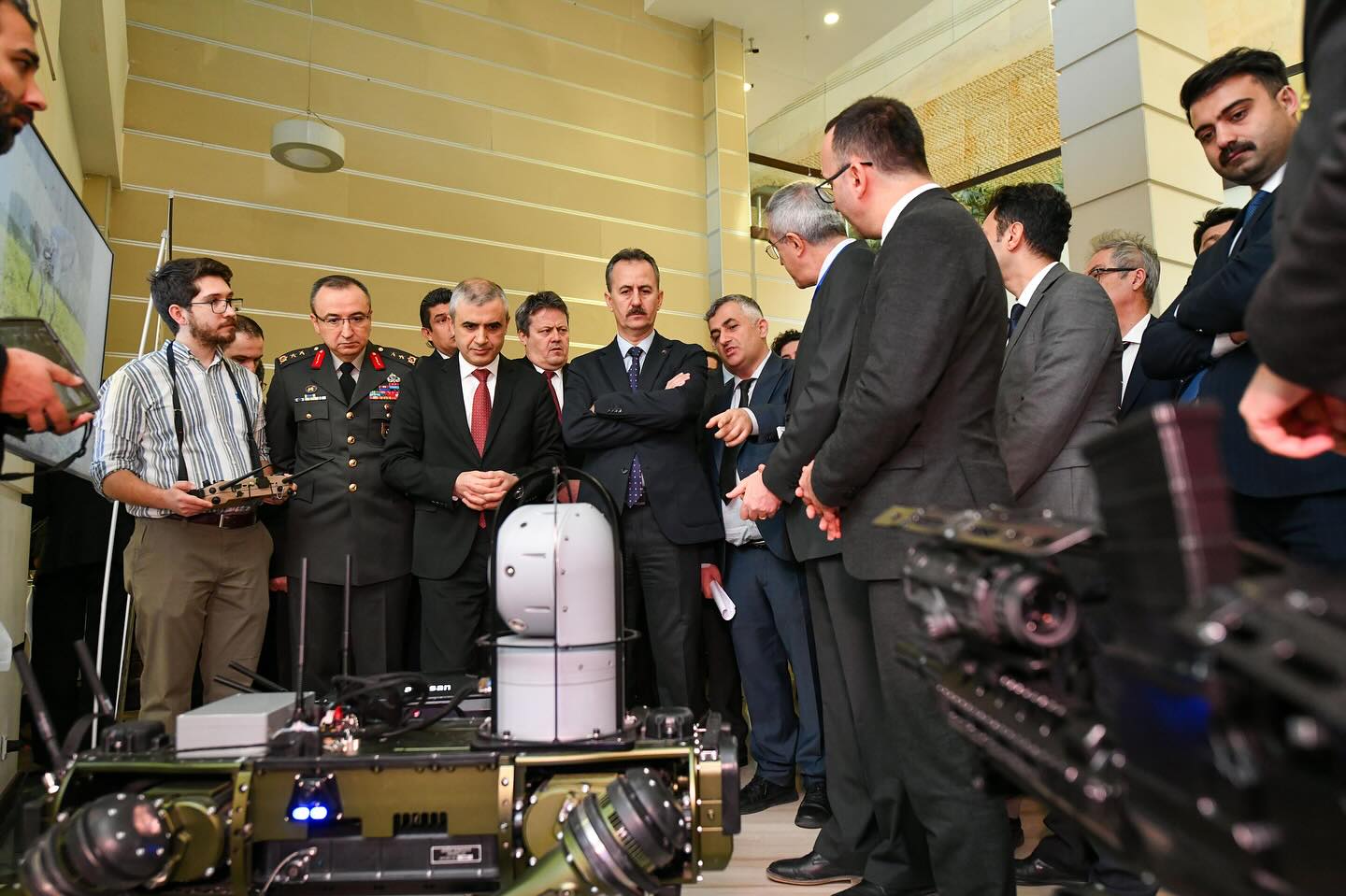 Bacaklı Robot Çalıştayı.jpg