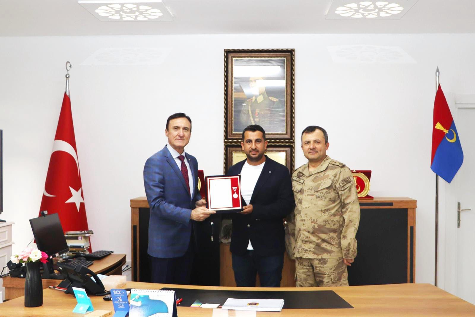 3-BAĞIŞÇI-Nakit Bağışçı İbrahim Halil Işık 14 mayıs.JPG